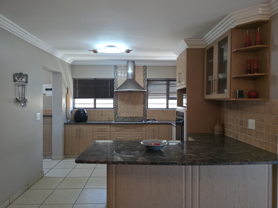 3 Bedroom Property for Sale in Wavecrest Eastern Cape